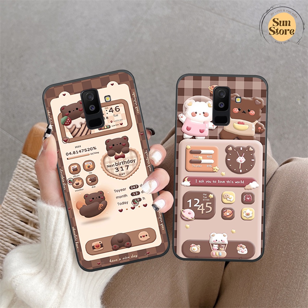 Ốp lưng Samsung A6+ /A6 Plus/ J8 hoạ tiết 3D nền kẻ caro, gấu đáng yêu viền dẻo