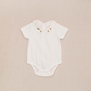 Body cộc trắng, cổ thêu bơ