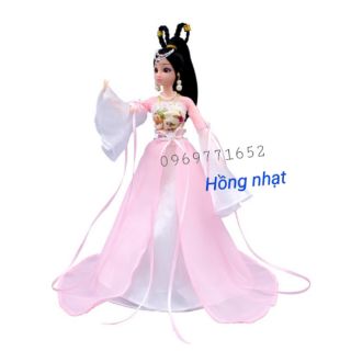 Búp bê cổ trang