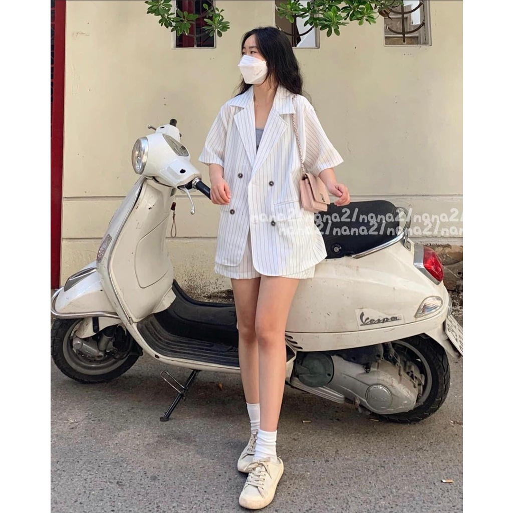 Set vest blazer cộc tay kèm quần sooc kẻ sọc - Bộ áo vest kẻ sọc tay lỡ mix quần đùi