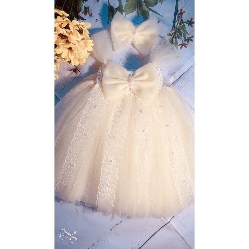 Váy công chúa  nơ kem