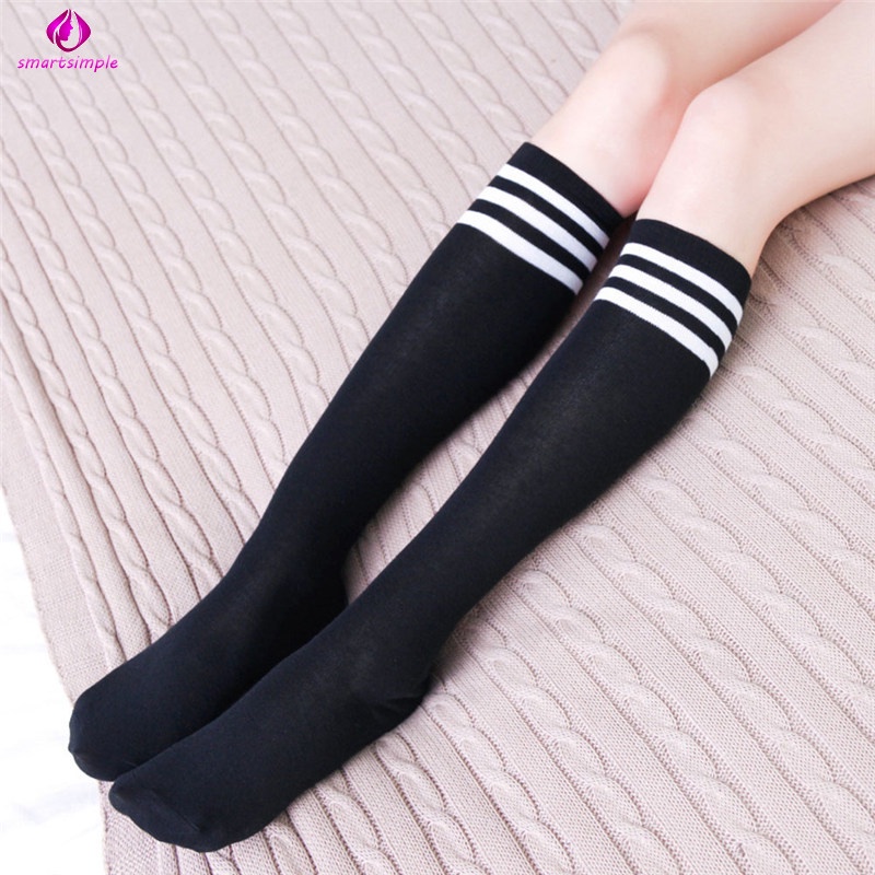 Vớ vải cotton cao qua gối họa tiết sọc trắng đen