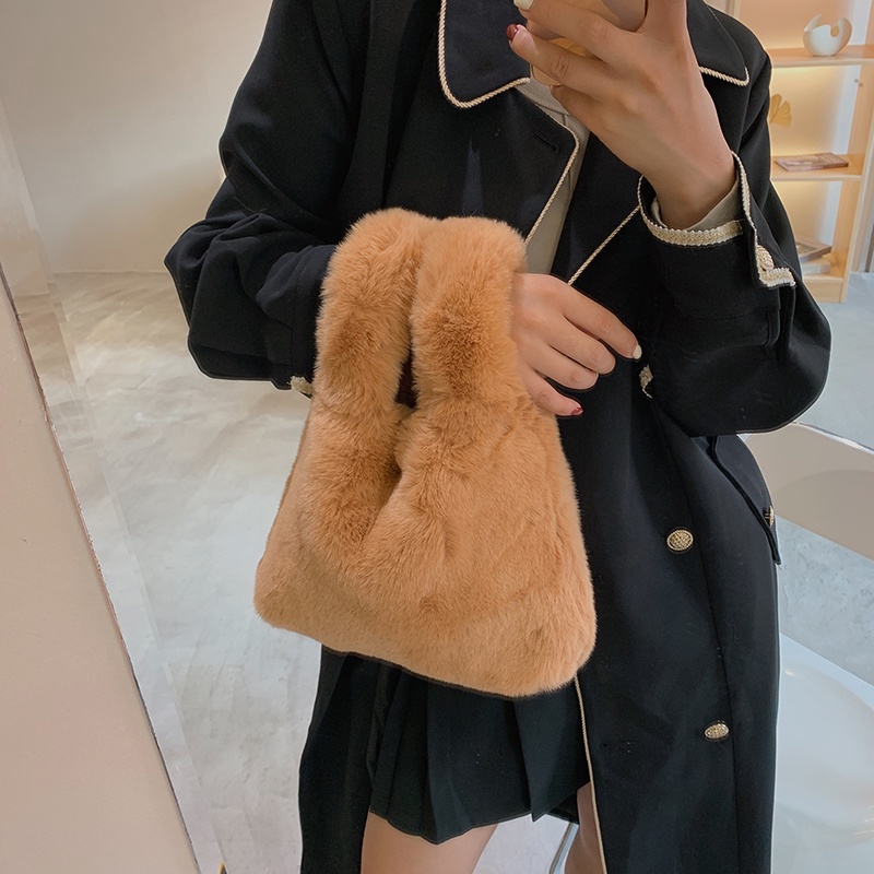 Túi xách CHAIKA KILTER phủ lông thỏ siêu mềm thiết kế bắt chéo thời trang sành điệu dành cho nữ