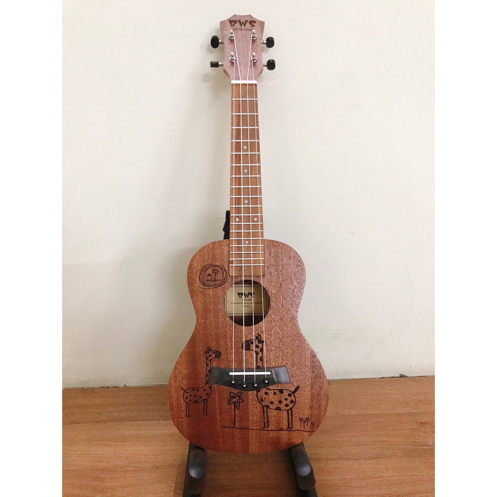 Đàn Ukulele Concert BWS Hươu Cao Cổ Full Gỗ Mahogany