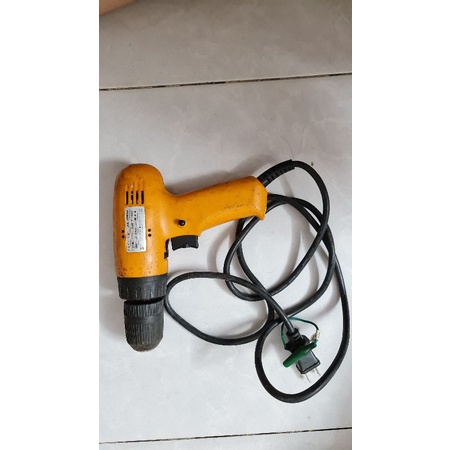 Khoan và bắt vít nhật bãi