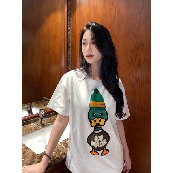 [Ảnh+Video thật] Áo thun tay lỡ Vịt Xanh Đội Mũ LV phông Unisex nam nữ Cotton oversize form rộng | BigBuy360 - bigbuy360.vn
