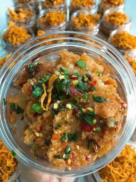 ( MIỄN SHIP Ở HCM) 1 HỦ TO 500G Cơm cháy lắc khô gà siêu ngon, rẻ..( dạo/ sỉ/ ăn vặt/ khô gà) | BigBuy360 - bigbuy360.vn