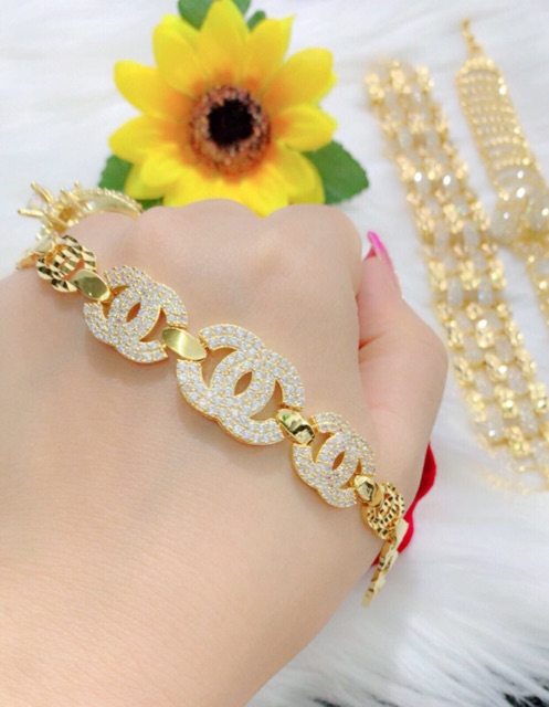 Lắc tay nữ cao cấp dát vàng 18k mẫu mới về