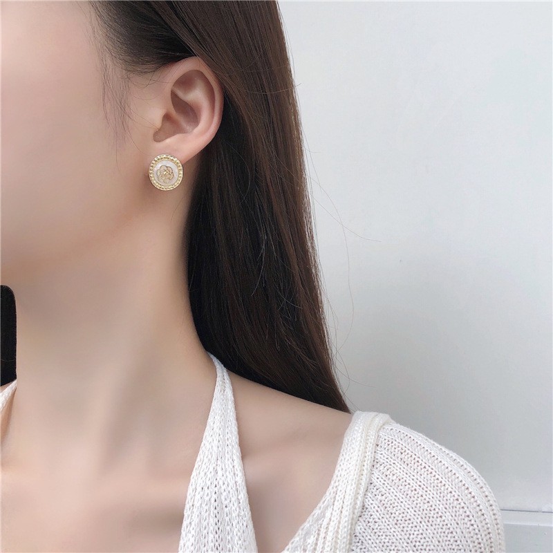 Khuyên tai kẹp không bấm lỗ chốt cố định K139 bằng hợp kim mạ vàng hình tròn bông hoa dáng ngắn Leous Accessories