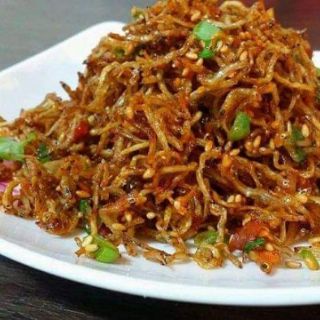 Đặc sản Cá cơm mờm sữa