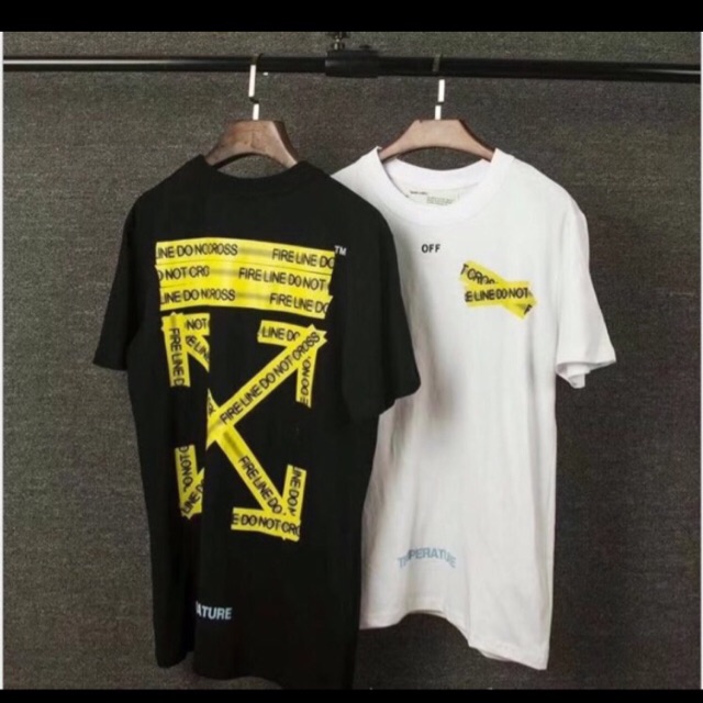 Áo thun Off White .