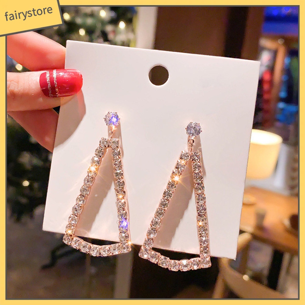 Hoa Tai Dáng Dài Mặt Hình Tam Giác Cho Nữ