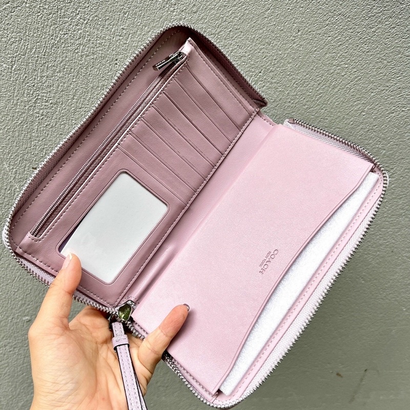 Ví điện thoại dài xinh Coach phối màu trẻ trung pha vải dệt hoạ tiết C bền đẹp full box