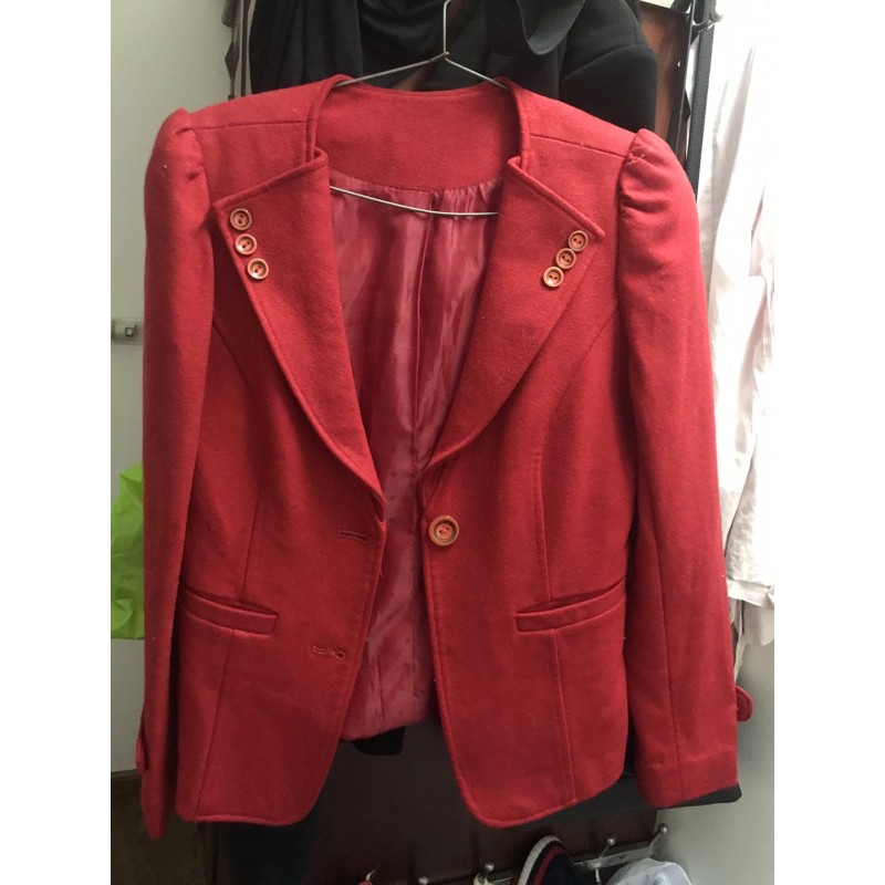 Pass áo dạ size S màu đỏ , hàng Thiết kế riêng , dạ lì ấm, 2 lớp chắc chắn ko bị sổ lông, áo vest dạ