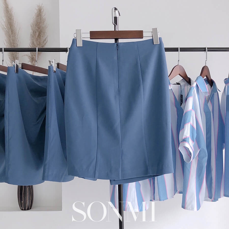 Set Bộ Đồ SONMI Hàn Quốc Áo Kẻ Sọc Xanh Chân Váy Mini JIANNA CAPRI