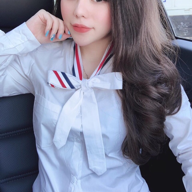SƠ MI TRẮNG CỔ NƠ GC