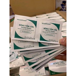 Bông tẩm cồn tiệt trùng ( Alcohol Pads ) hộp 100 miếng