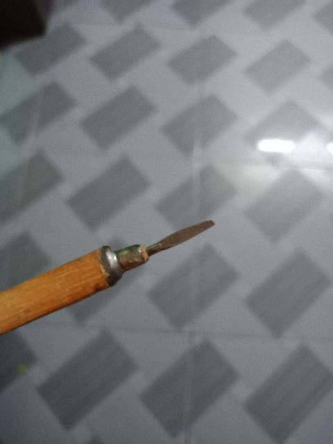 Cây lấy khóe cán gỗ