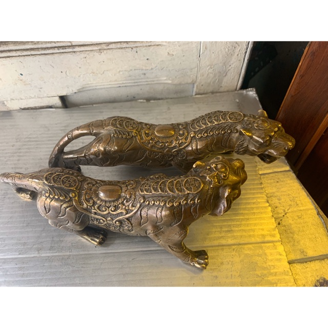 Cặp cọp bằng đồng