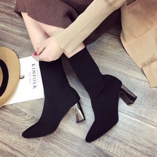 Boot Len đế bạc còn size 35 nên sale