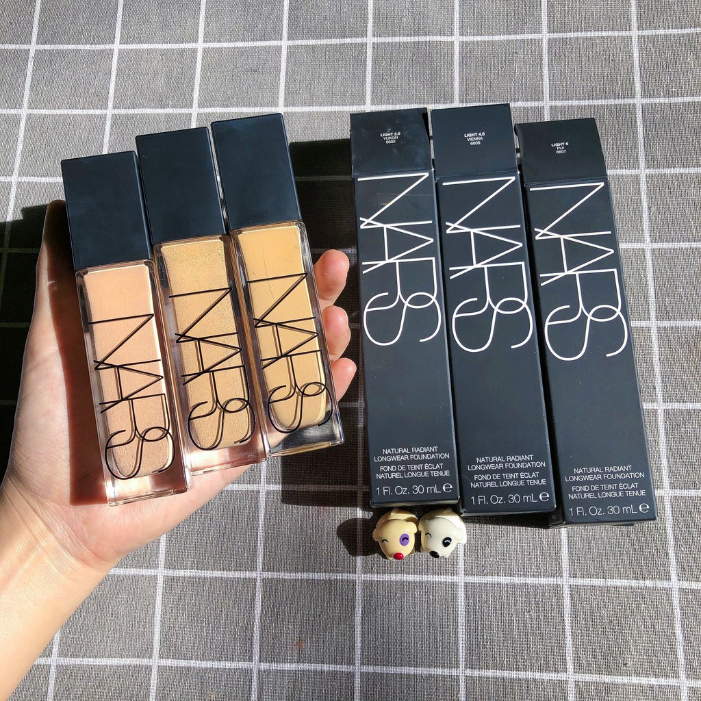 Kem nền NARS Natural Radiant Longwear Foundation - A4DC | BigBuy360 - bigbuy360.vn