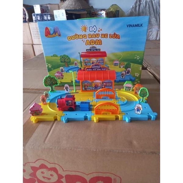 Bộ Đường Ray Xe Lửa Cho Bé Hkm VinaMilk