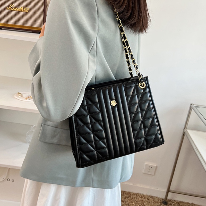 Túi Đeo Vai Phối Dây Xích Thời Trang Dễ Phối Đồ Cho Bạn Gái