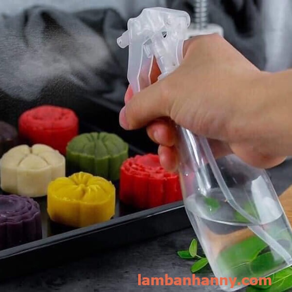 Bình Xịt Nước Phun Sương Mịn Và Đều,Thể Tích 250ml, Chất Liệu Nhựa Trong, Độ Bền Cao, Chịu Được va Đập, Dễ Sử Dụng......