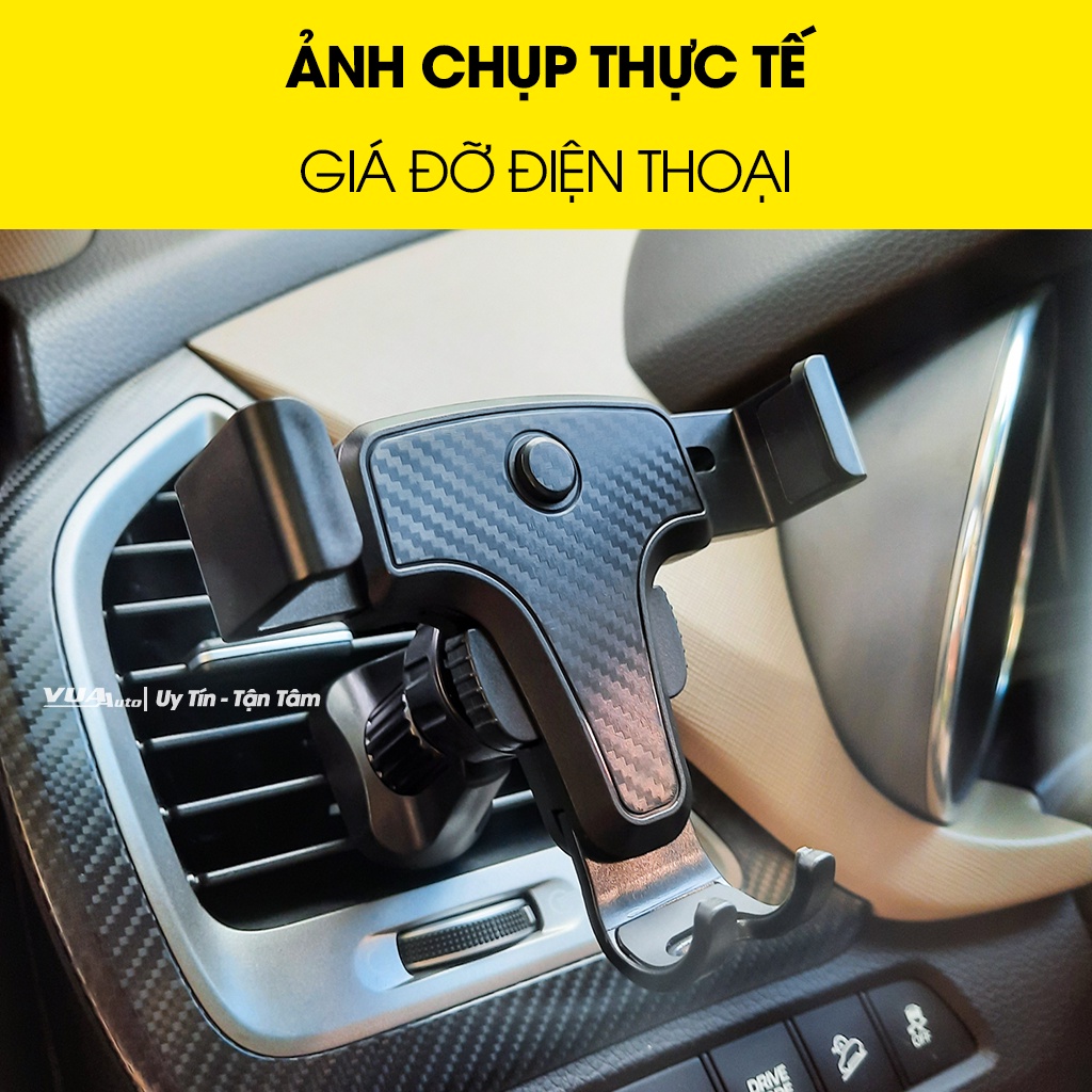 Giá đỡ điện thoại trên ô tô VuaAuto kẹp gắn cửa khe gió điều hoà xoay 360 độ vân cacbon tinh tế nhỏ gọn tiện lợi cho xe