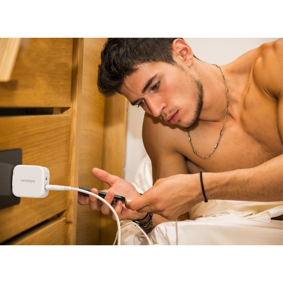 WHITE IC20-2PDWHI Sạc Nhanh hãng INNOSTYLE - Hàng Chính Hãng