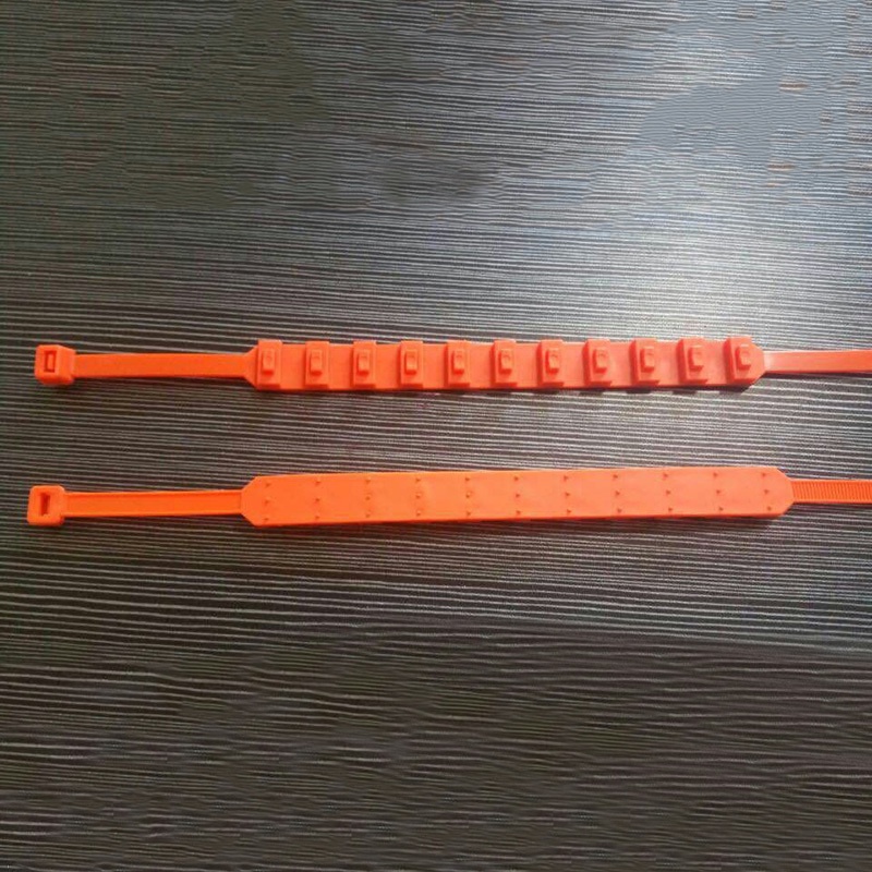 Dây Xích Nylon Giữ Bánh Xe Hơi Khẩn Cấp Chống Trượt / Tuyết Siêu Bền Chất Lượng Cao Thông Dụng66