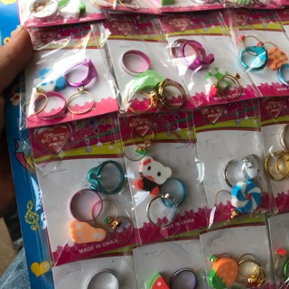 Nhẫn đồ chơi và tẩy ( vỉ 20 túi)