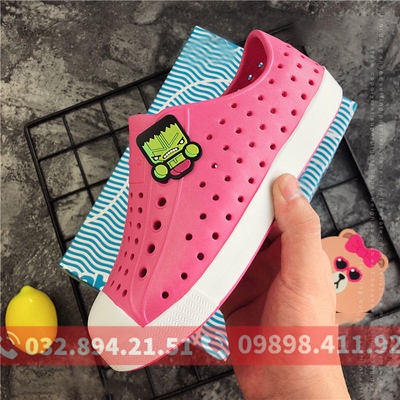 giày native cho bé💖FREESHIP💖giày native cho bé họa tiết hồng neon  SHINNATIVESON tặng thêm 2 jibtiz native | BigBuy360 - bigbuy360.vn