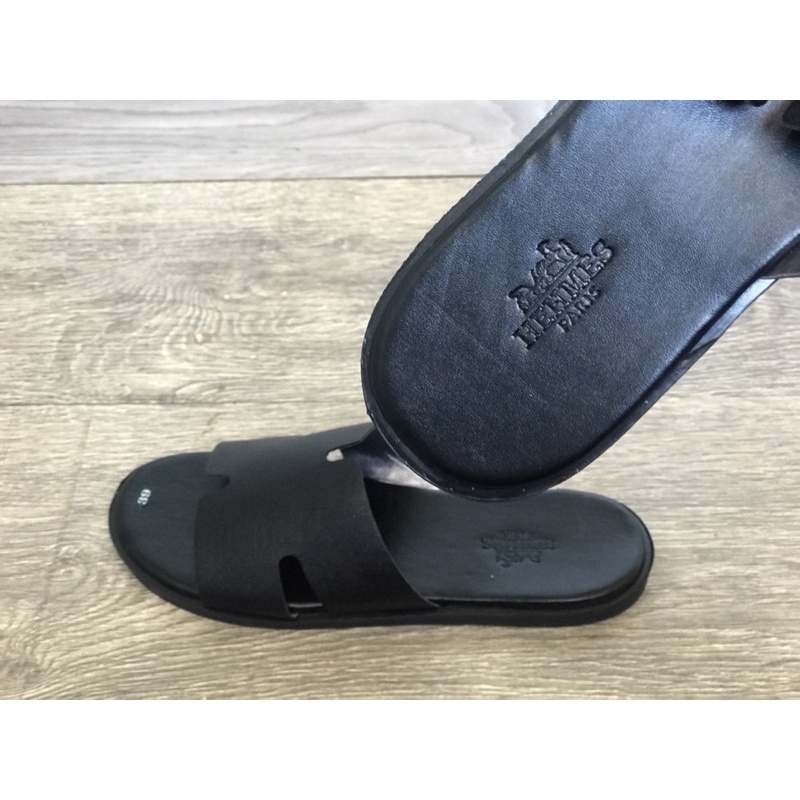 Dép Chữ H in logo chìm.