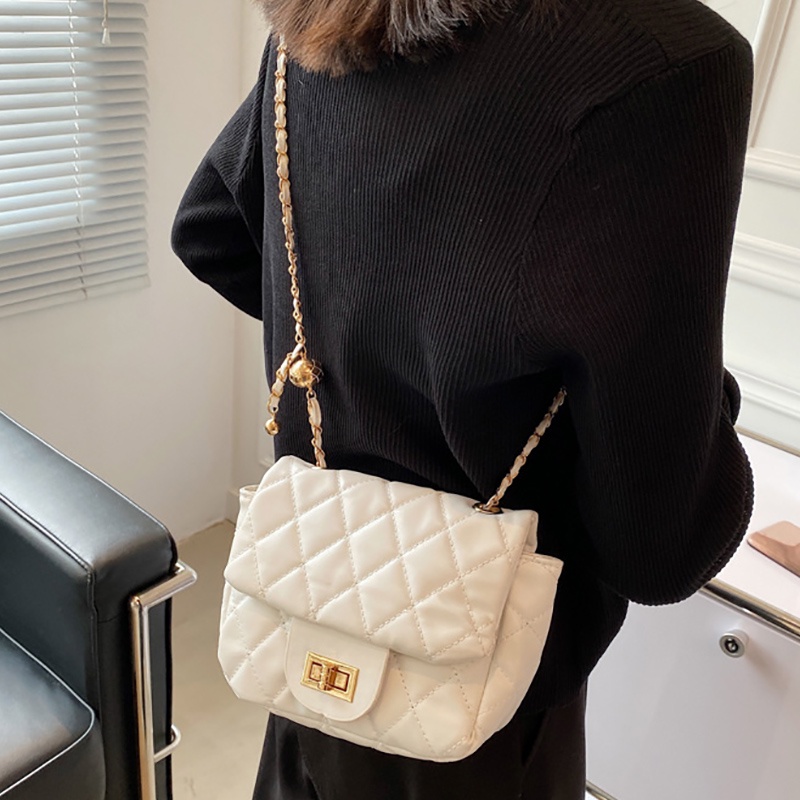 Túi Đeo Chéo Hình Vuông Cỡ Nhỏ Phối Dây Xích Thời Trang