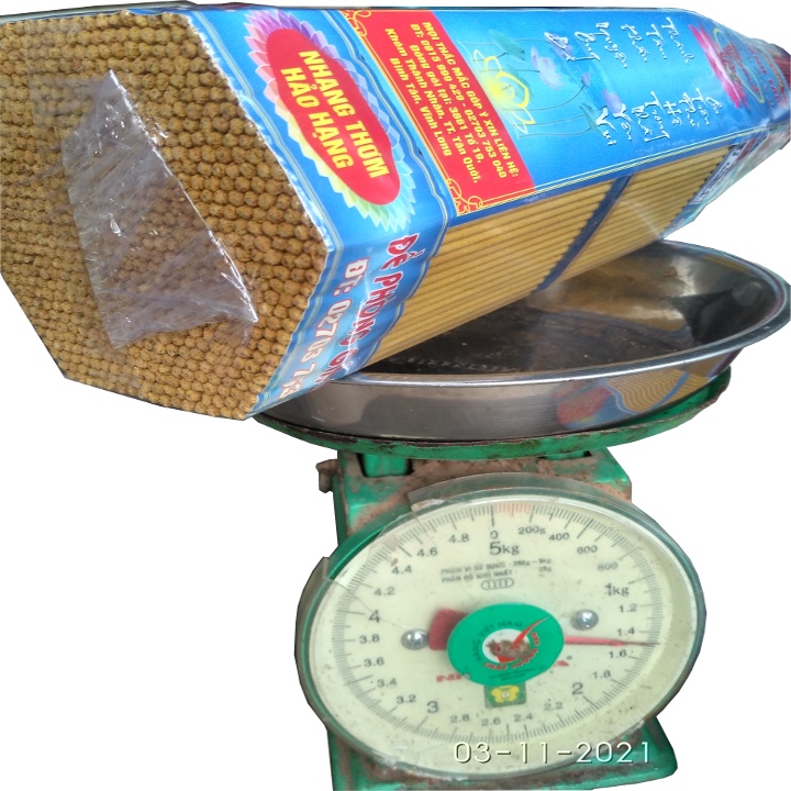 Nhang thơm Nhãn xanh đại THÀNH TÂM bó lục giác 721 cây 38cm