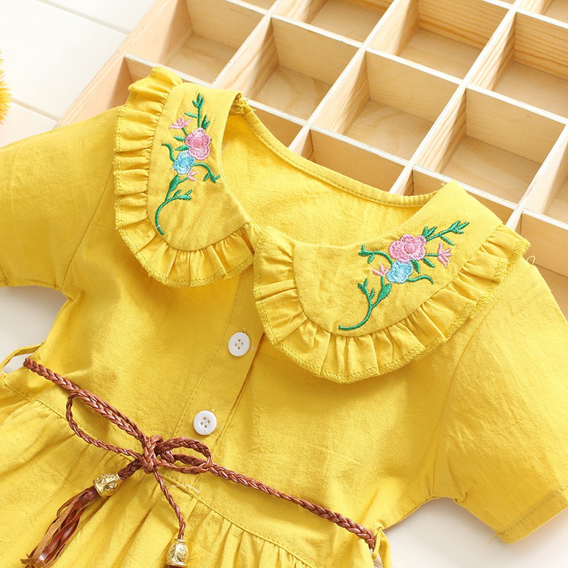 Đầm cổ búp bê thêu họa tiết cho bé