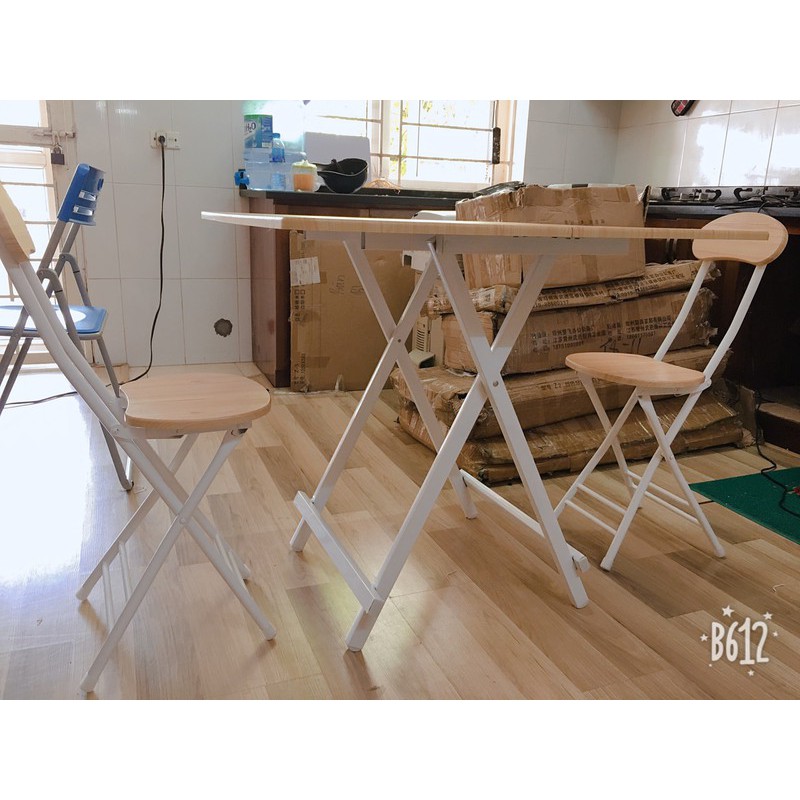 Bàn ăn gấp gọn chất liệu gỗ sang trọng đẳng cấp giá rẻ nhất