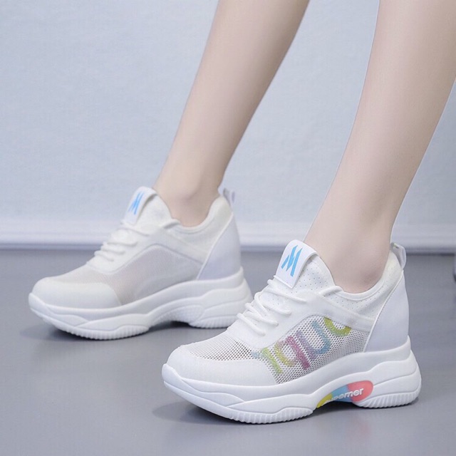 Giày thể thao Supr