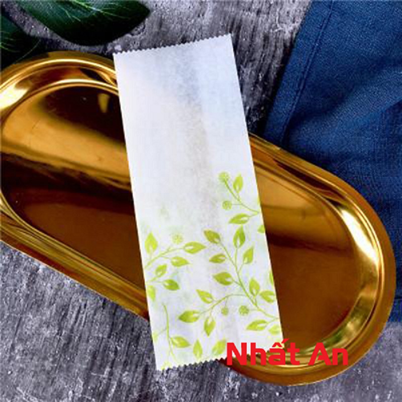 Túi bánh dứa thắt eo lá xanh chuổi non 12.8x5x3cm - 100 cái