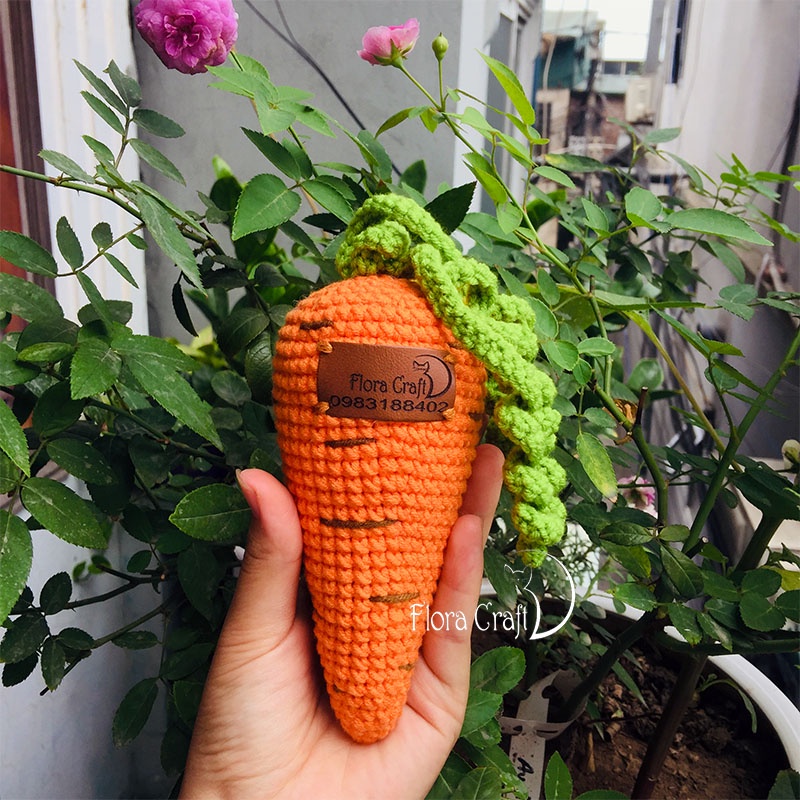 Củ Cà Rốt đồ chơi bằng len móc