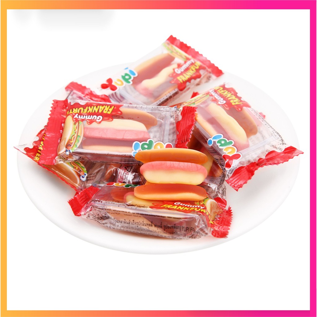 1 viên kẹo dẻo Yupi Frankfurter