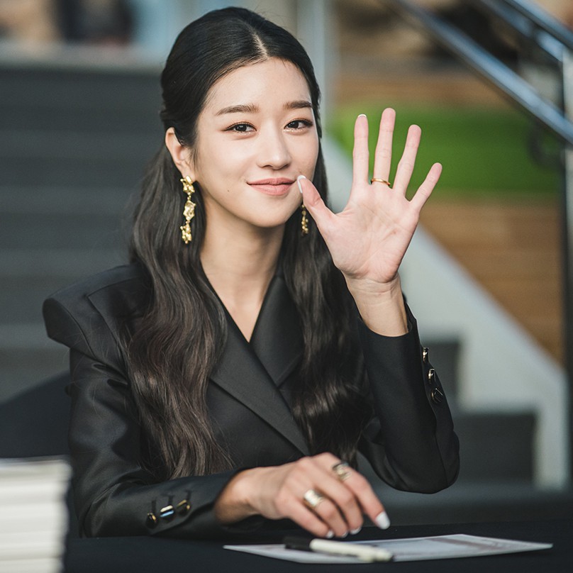 Váy xếp ly liền thân MoonYoung Điên thì có sao