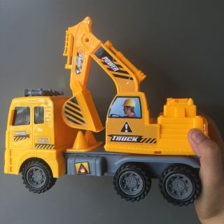 Xe cẩu cho bé