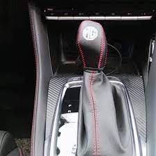Bọc cần số các dòng xe MG ZS, HS, MG 5 bằng da bò thật khâu thủ công, mẫu thiết kế mới nhất thị trường hiện nay