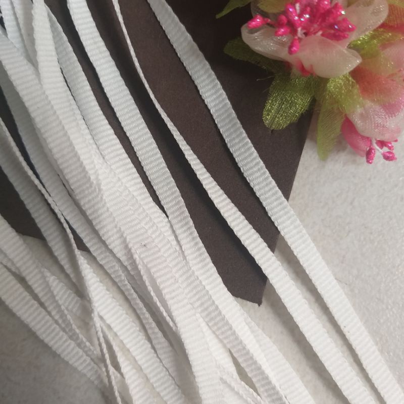 Dây viền trang trí ,màu trắng và đen,size 5MM