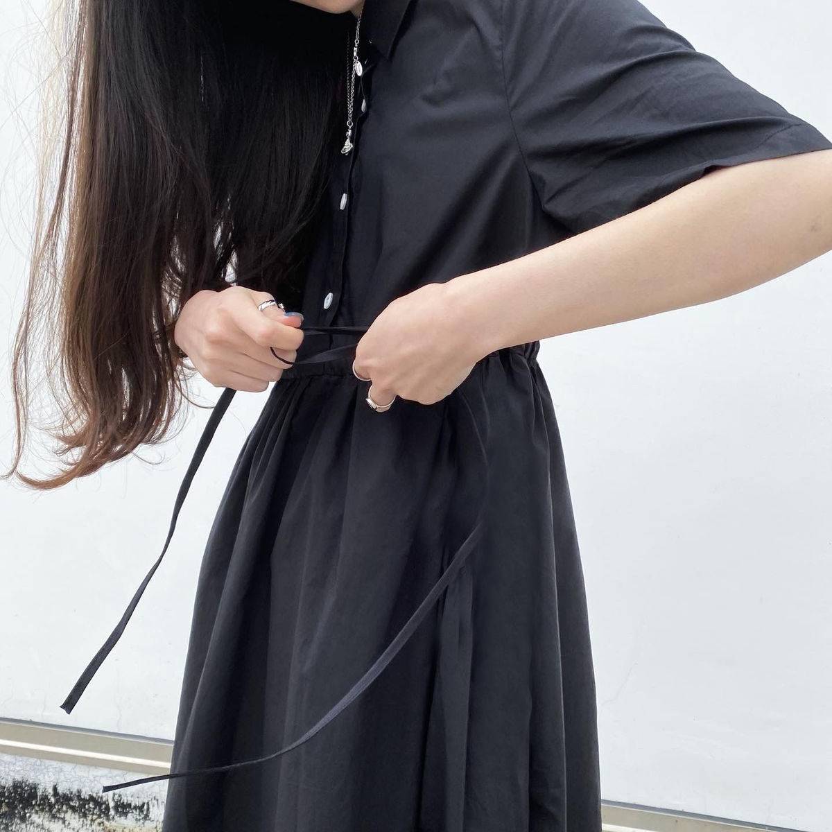 The stylish aura of women's new skirt is between loose and thin | BigBuy360 - bigbuy360.vn