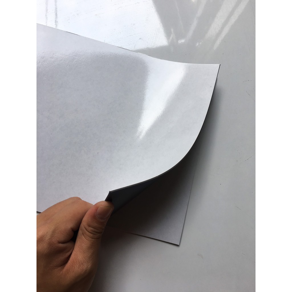 A4 dày 1mm nam châm dẻo có phủ lớp băng keo hai mặt, nam châm lá có keo
