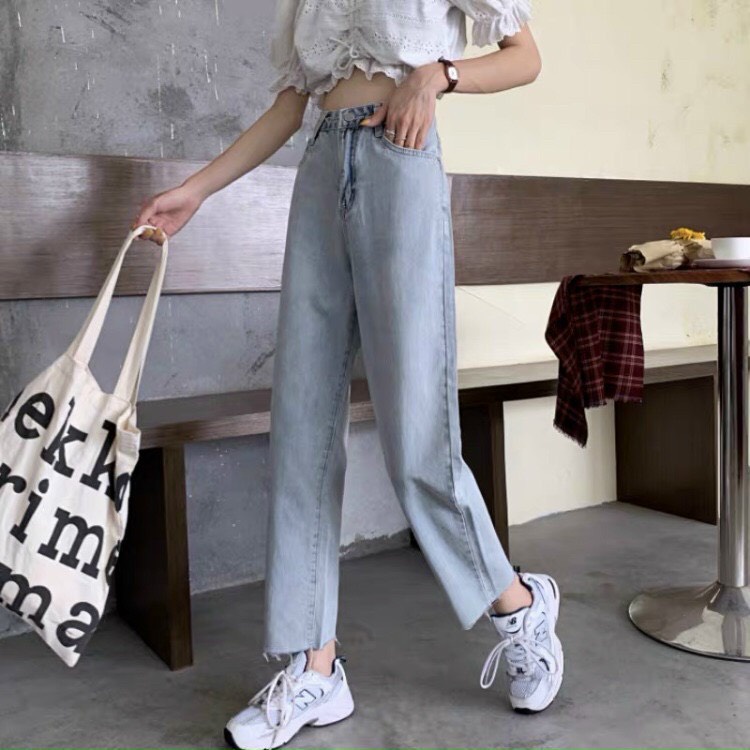 Quần Jean Baggy Dáng Suông Đứng Xanh Nhạt Cắt Gấu Lai Tua