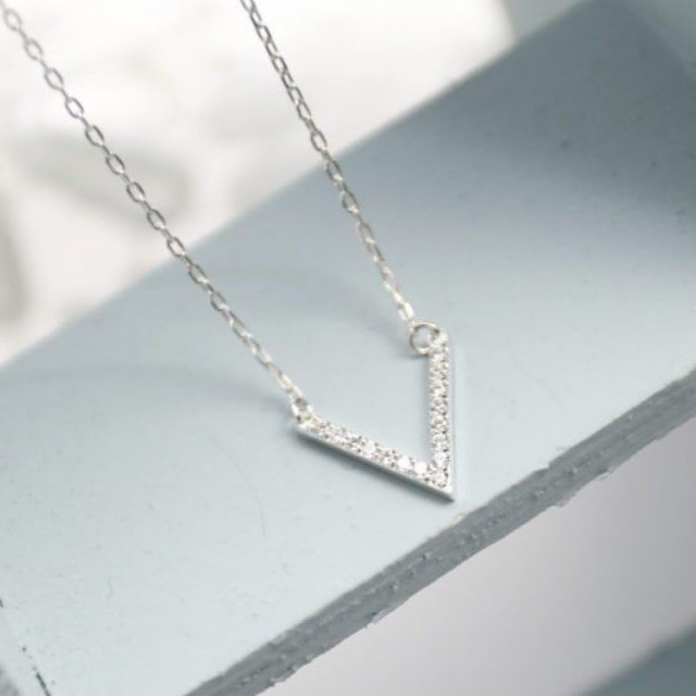 Vòng cổ V đá BẠC S925 LANN N069